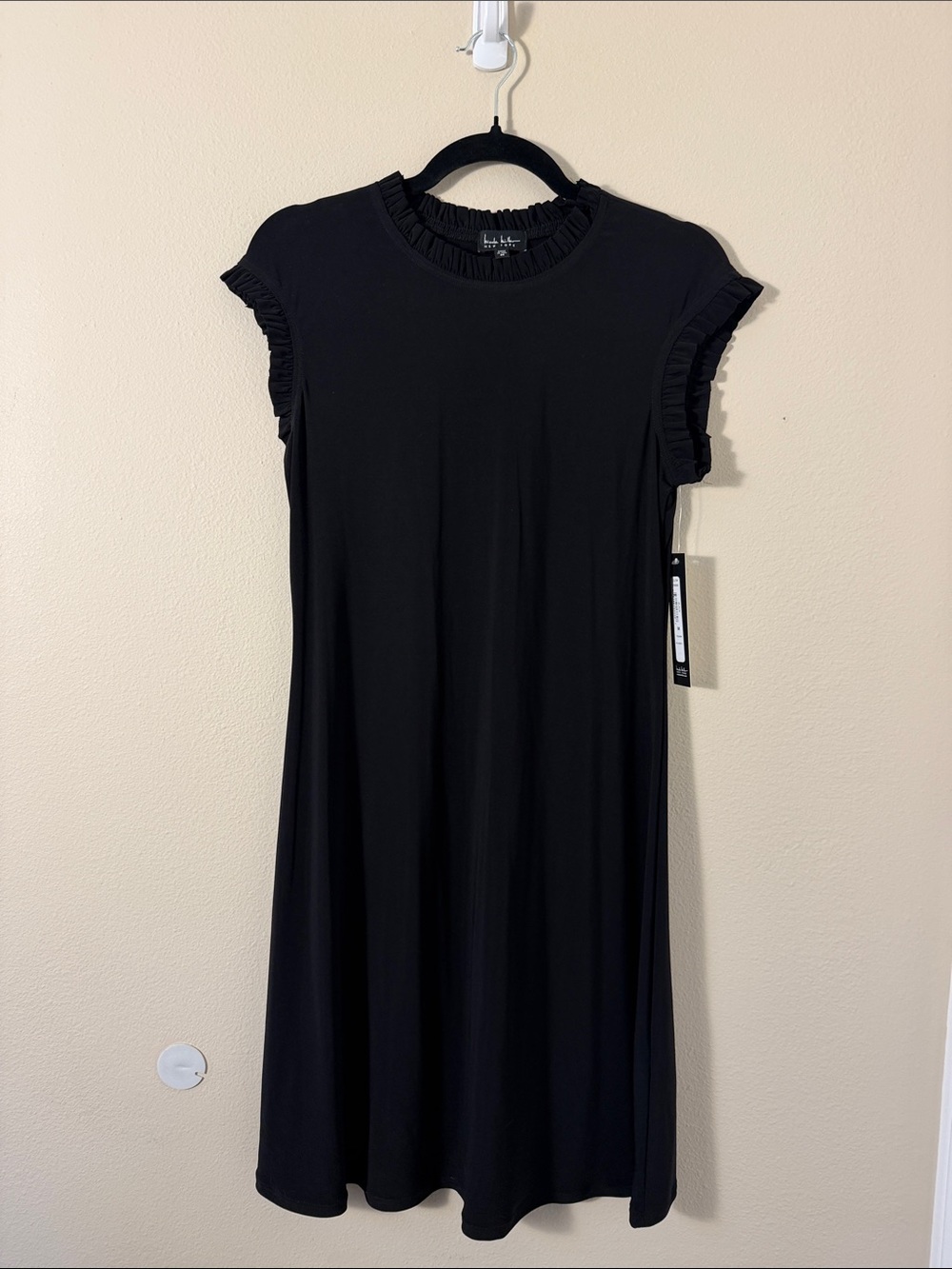 Nicole Miller Black Short Sleeve Ruffle Sleeve Mini Shift Dress Size M